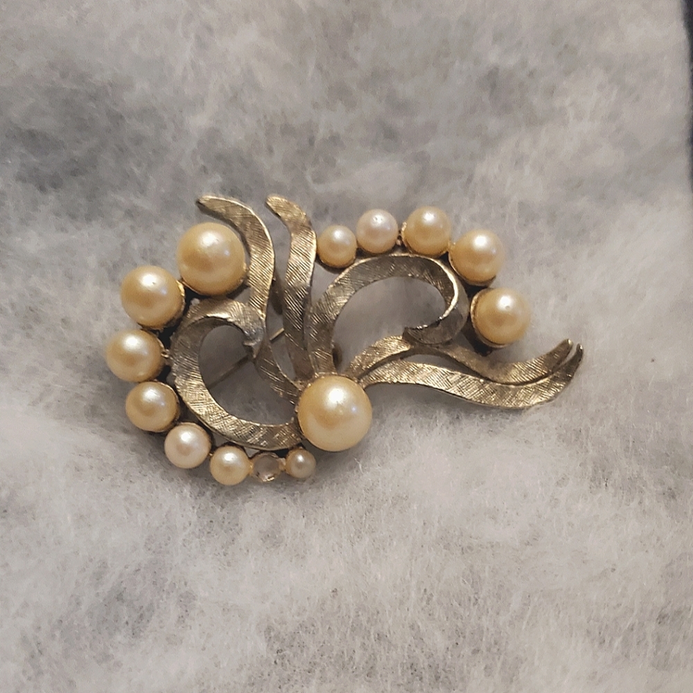 Pearl Brooch DFA Marked